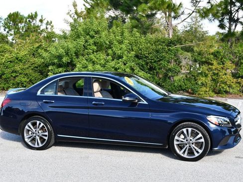 Used 2019 Mercedes-Benz C 300 4MATIC Sedan image 8