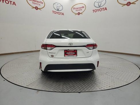 Used 2021 Toyota Corolla LE image 7