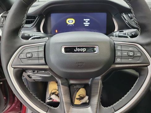 New 2026 Jeep Grand Cherokee Limited w/ Limited Altitude Package AWD/4WD image 17