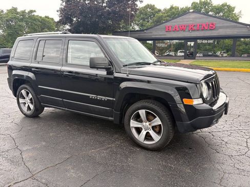 Used 2016 Jeep Patriot 4WD image 3