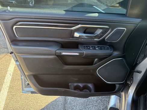 Used 2024 RAM 1500 Laramie image 10