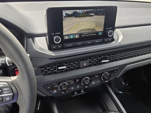 Certified 2025 Honda Accord SE image 22