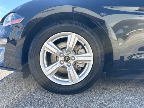 Used 2018 Ford Mustang Coupe image 36