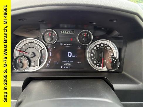 Used 2017 RAM 1500 Big Horn AWD/4WD image 35