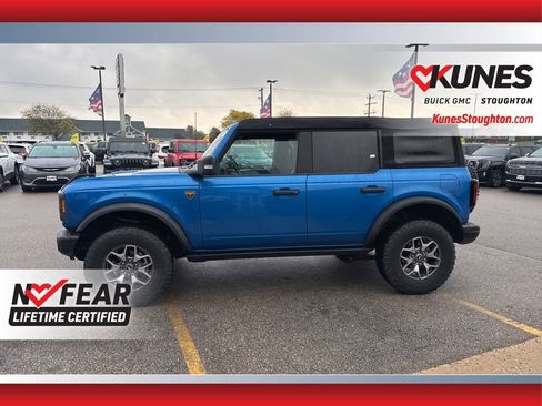 Used 2023 Ford Bronco Badlands image 8