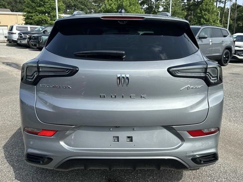 Used 2024 Buick Encore GX Avenir FWD image 3