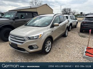 Used 2018 Ford Escape SE video 1