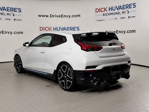 Used 2020 Hyundai Veloster N w/ Performance Package image 8