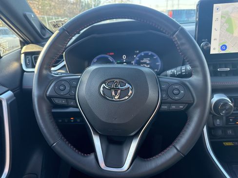 Used 2023 Toyota RAV4 XSE image 15