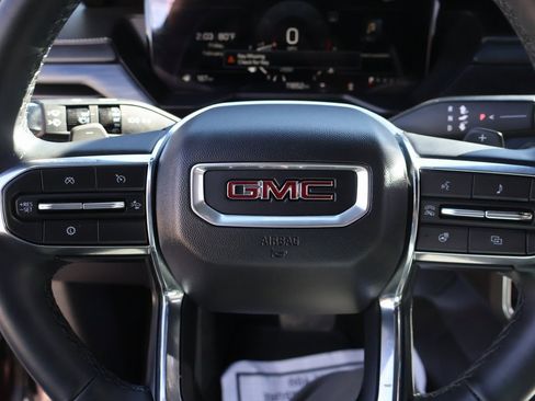 Certified 2025 GMC Acadia Elevation image 38