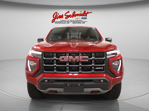 Used 2025 GMC Canyon AT4 w/ Technology Plus Package AWD/4WD image 3