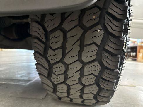 Used 2012 Nissan Frontier SV AWD/4WD image 58
