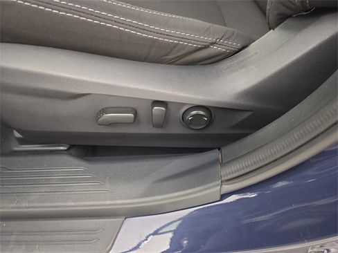 Certified 2025 Subaru Outback Premium image 17