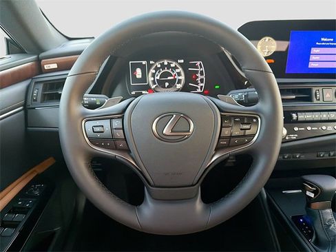 New 2025 Lexus ES 350 w/ Premium Package image 40