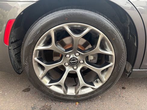 Used 2015 Chrysler 300 S RWD image 5