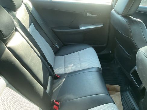 Used 2014 Toyota Camry SE image 4