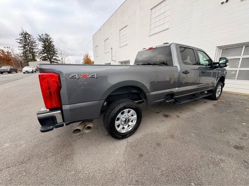 Used 2024 Ford F250 XLT image 2