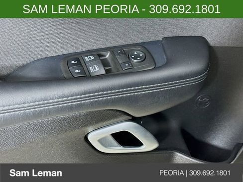 Used 2022 Dodge Challenger R/T w/ Performance Handling Group image 18