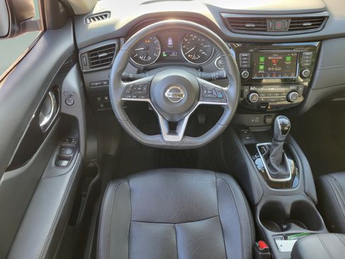 Used 2019 Nissan Rogue SL w/ Premium Package FWD image 8