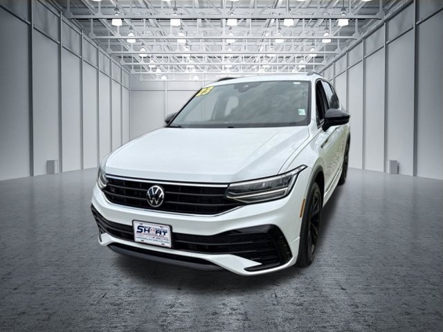 Used 2023 Volkswagen Tiguan SE R-Line FWD image 7