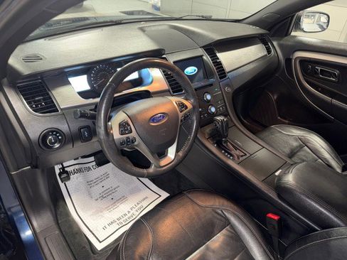 Used 2016 Ford Taurus SEL w/ Equipment Group 201A image 16