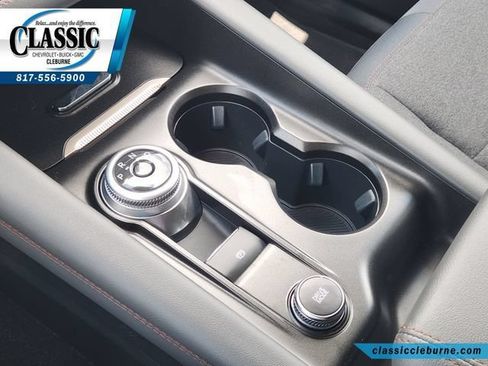 Used 2025 Ford Explorer Active RWD image 21