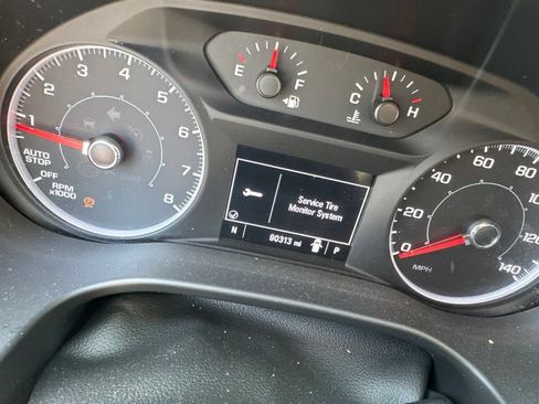Used 2019 GMC Acadia SLE FWD image 16