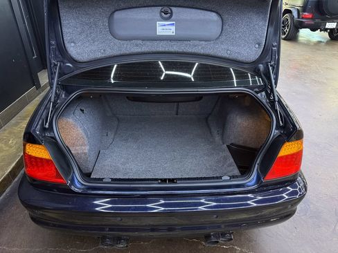 Used 2004 BMW M3 Coupe RWD image 26