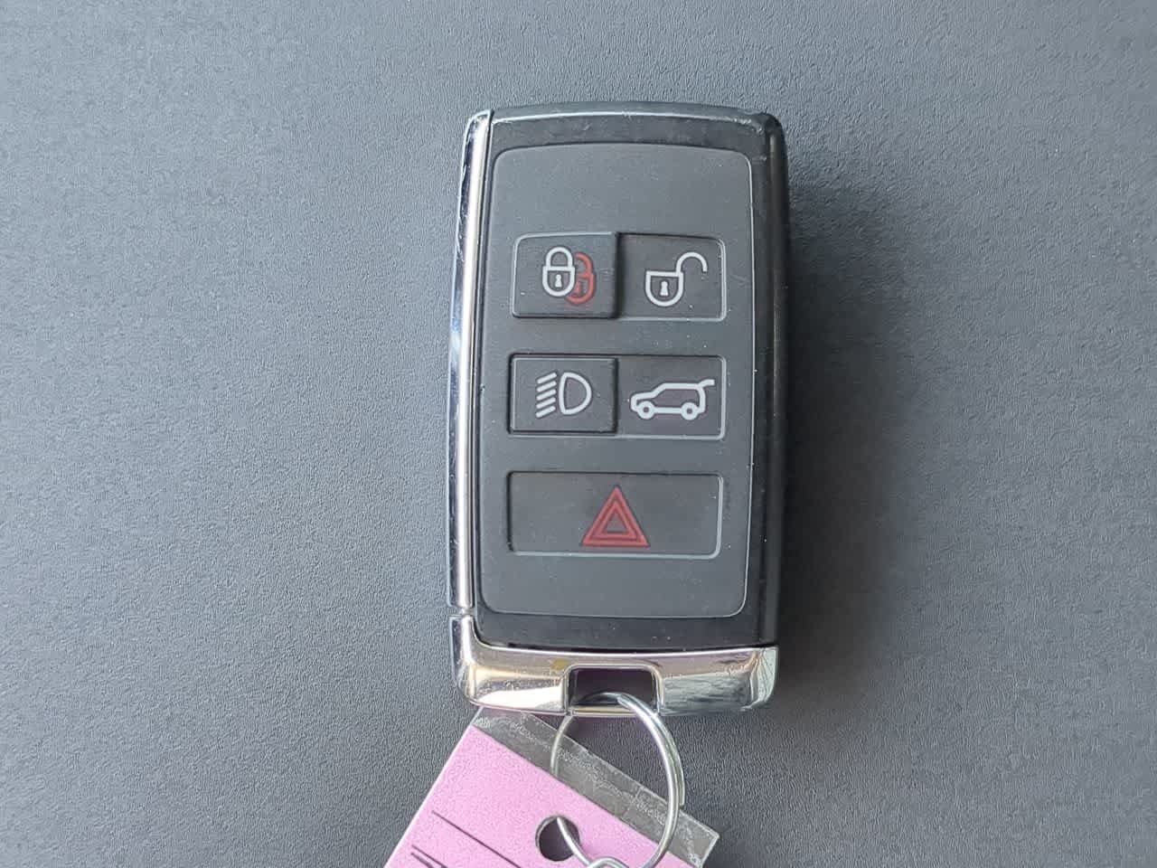 Certified 2025 Land Rover Discovery S AWD/4WD image 37
