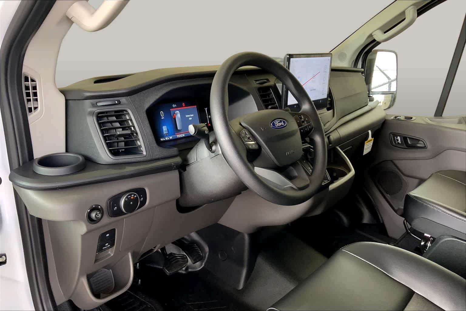 New 2026 Ford Transit 150 Low Roof w/ Load Area Protection Package RWD image 6