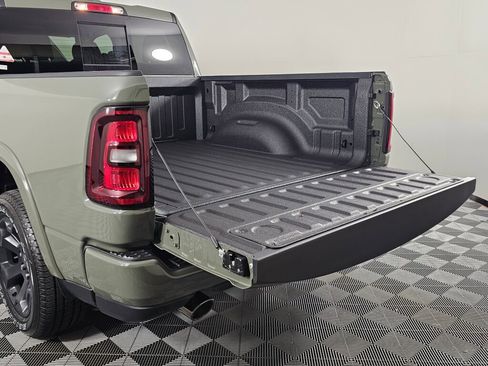 New 2026 RAM 1500 Big Horn AWD/4WD image 15