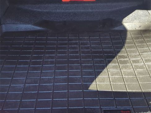 Used 2013 Buick LaCrosse Touring image 26