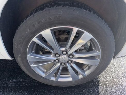 Used 2020 Cadillac XT6 Premium Luxury image 35