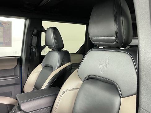 Used 2024 Ford Bronco Wildtrak image 16