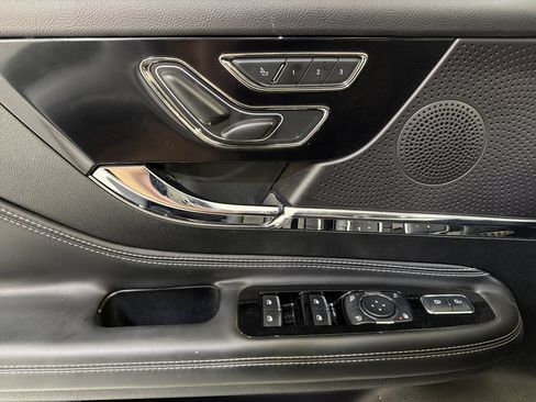 Used 2025 Lincoln Corsair FWD image 20