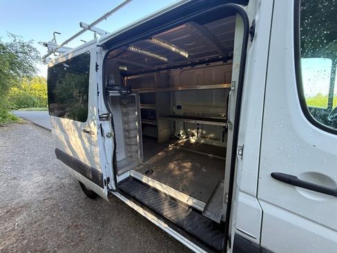 Used 2012 Mercedes-Benz Sprinter 2500 w/ Additional Battery Pkg image 13