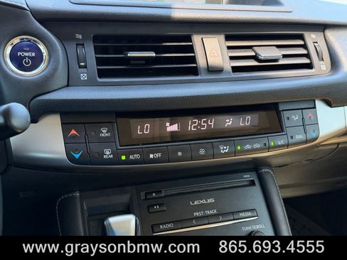 Used 2015 Lexus CT 200h w/ Navigation Package FWD image 28