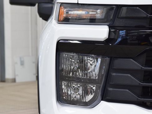 Used 2025 Chevrolet Silverado 2500 W/T w/ WT Convenience Package image 10