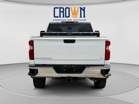 Used 2024 Chevrolet Silverado 2500 LT AWD/4WD image 4