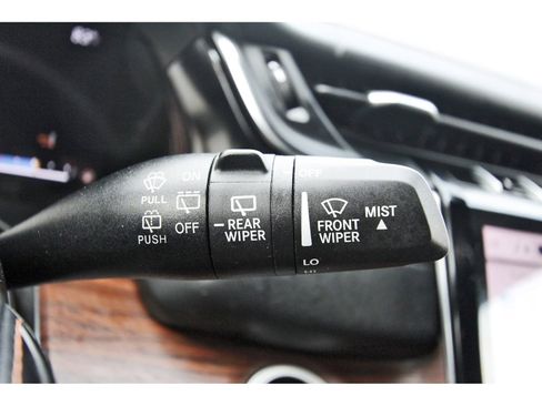 Used 2023 Jeep Grand Cherokee L Summit w/ Advanced Protech Group IV image 23