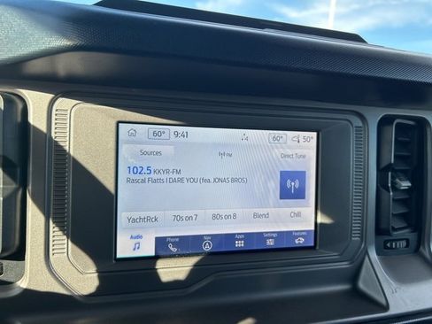 Used 2022 Ford Bronco Outer Banks image 26