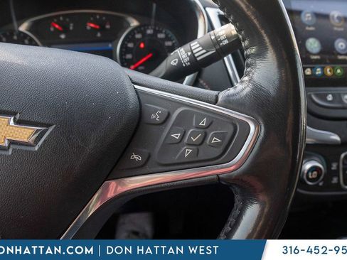 Used 2019 Chevrolet Equinox Premier image 12