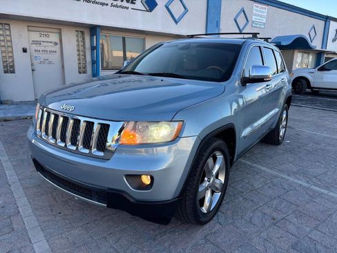 Used 2012 Jeep Grand Cherokee Overland image 1