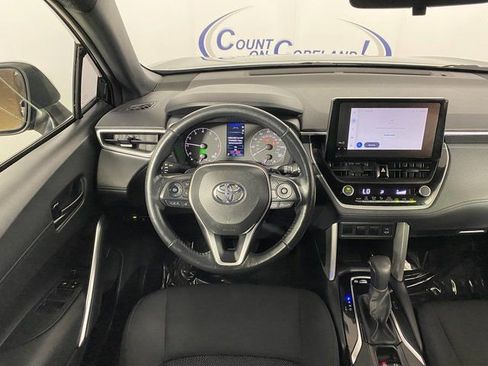 Used 2023 Toyota Corolla Cross S image 17