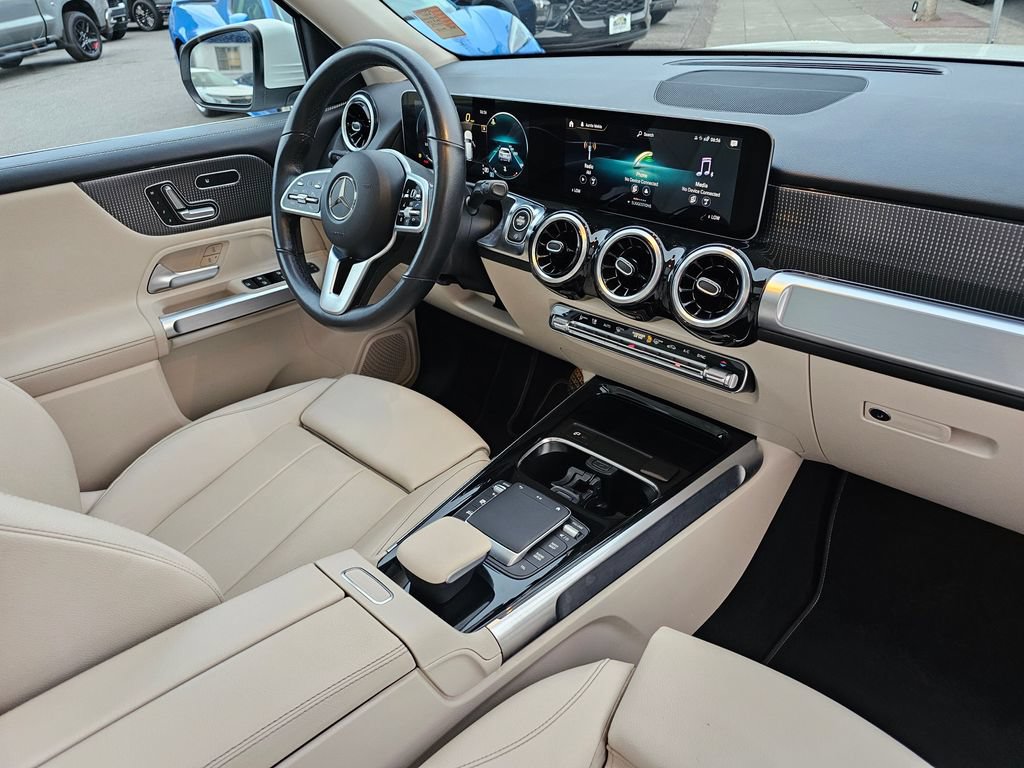 Used 2021 Mercedes-Benz GLB 250 4MATIC image 11