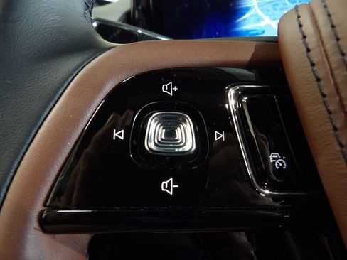 Used 2025 Lincoln Aviator Reserve w/ Equipment Group 201A AWD/4WD image 16