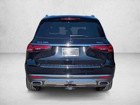 Certified 2026 Mercedes-Benz GLS 450 4MATIC image 7