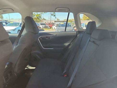 Used 2025 Toyota RAV4 LE image 9