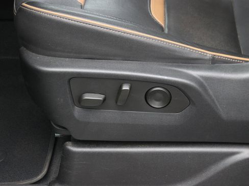 Used 2023 GMC Yukon AT4 w/ AT4 Premium Package image 20