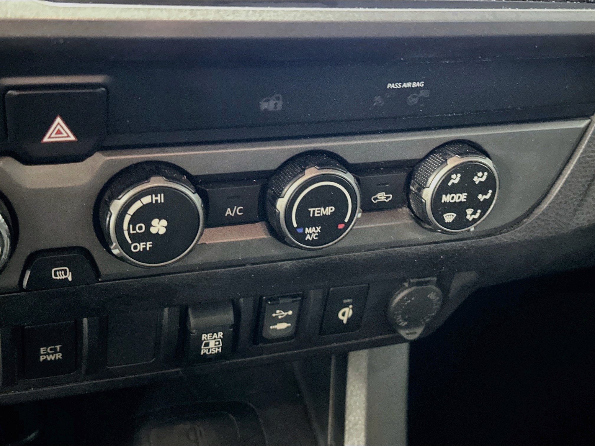 Used 2019 Toyota Tacoma TRD Off-Road AWD/4WD image 24